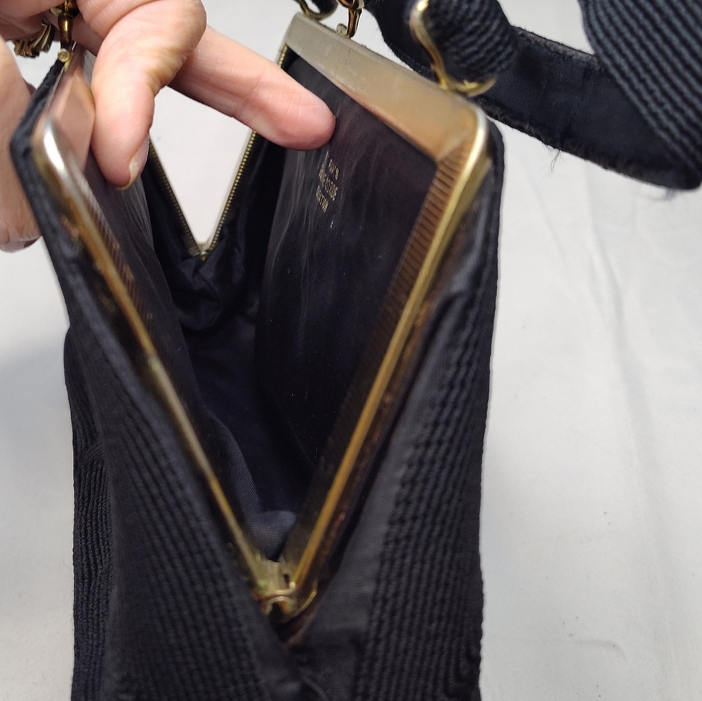 Genuine 1940's Corde' Art Deco Era Evening Purse. - Picture 4 of 13